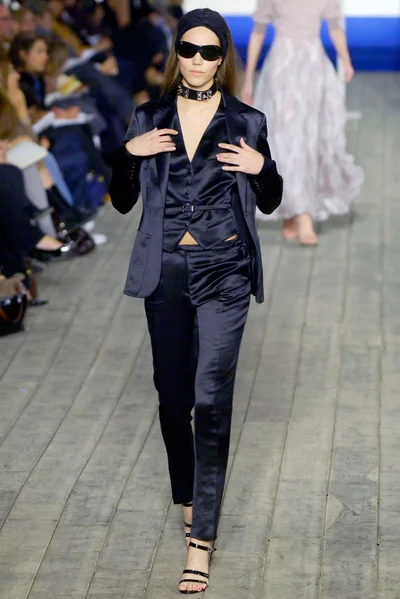 Look 48